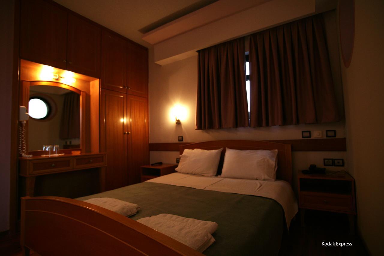 Elikonio Hotel Agia Anna  Exterior foto