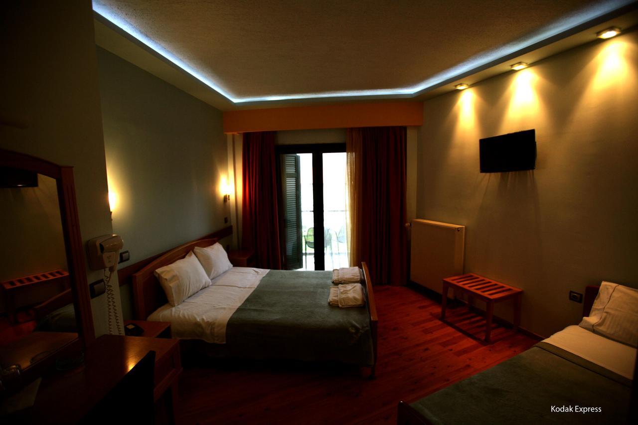 Elikonio Hotel Agia Anna  Exterior foto