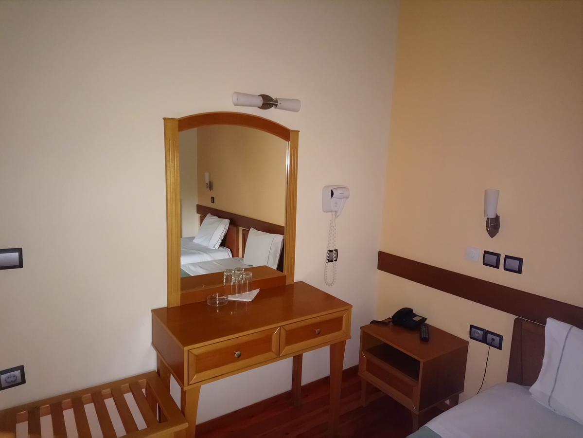 Elikonio Hotel Agia Anna  Exterior foto