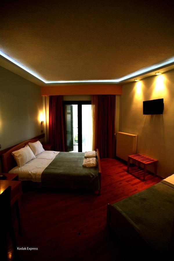Elikonio Hotel Agia Anna  Exterior foto