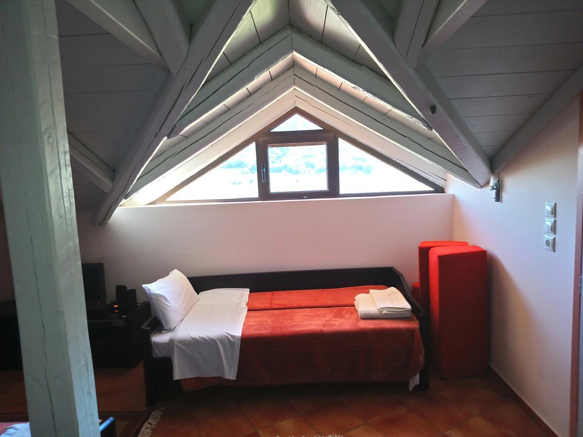 Elikonio Hotel Agia Anna  Exterior foto